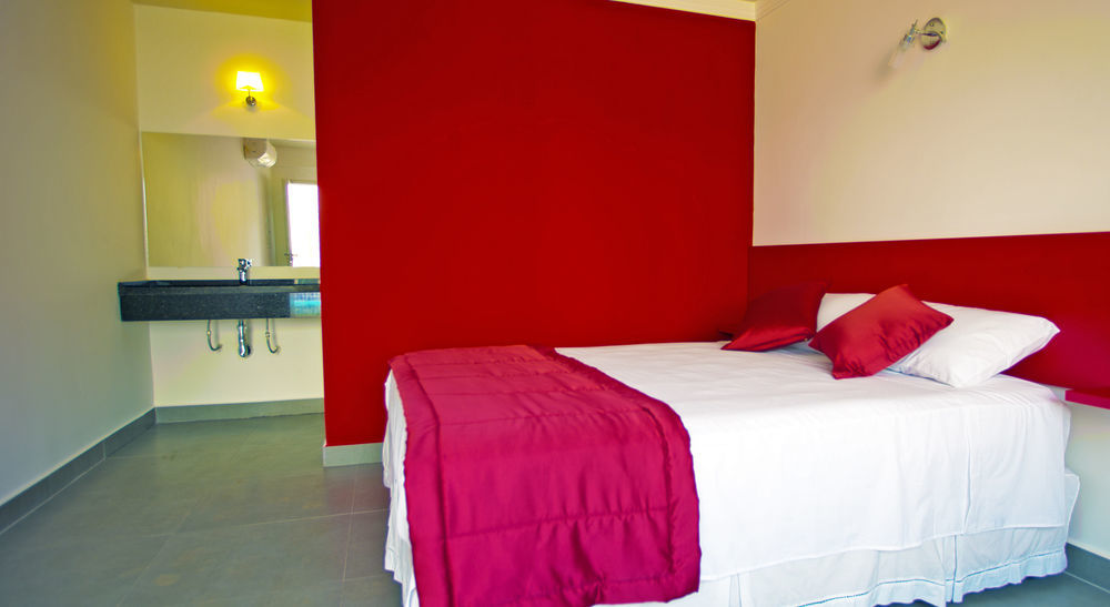 Concept Design Hostel & Suites ฟอสดูอีกวาซู ภายนอก รูปภาพ