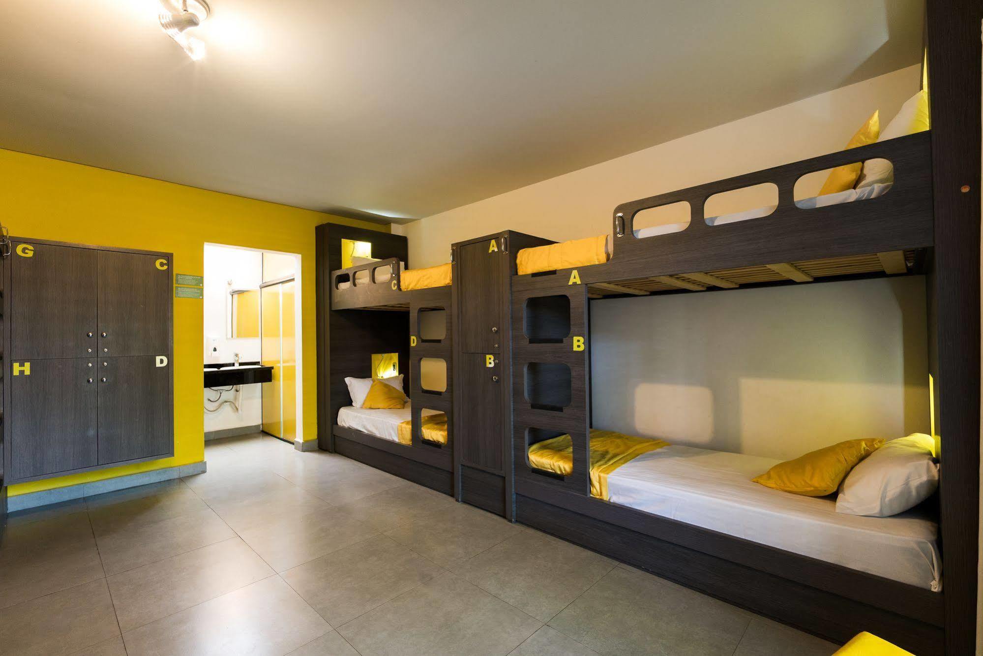 Concept Design Hostel & Suites ฟอสดูอีกวาซู ภายนอก รูปภาพ